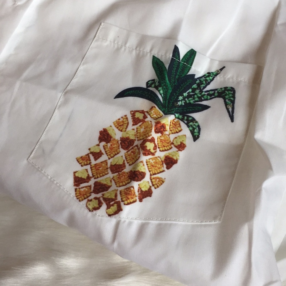 ๐ Host Pick ๐ NWT New white long sleeve pineappl - Picture 5 of 8